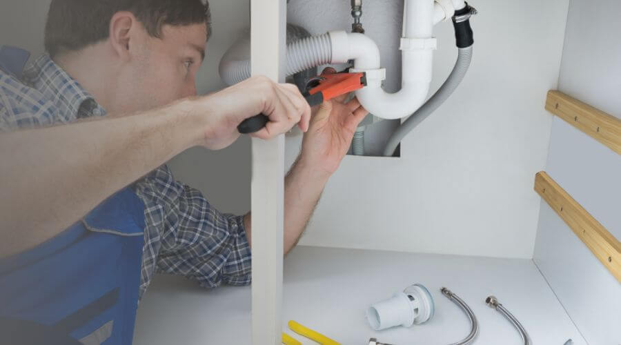 Professional sink repair in Indianola, IA